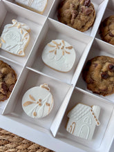 Load image into Gallery viewer, Deluxe Cookie Gift Pack

